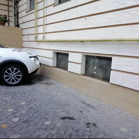 Lux In The Center Apartment